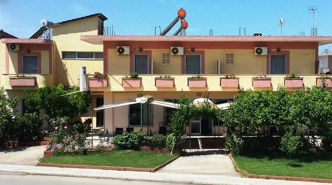 Intos Apartments Agios Nikolaos  Exterior foto